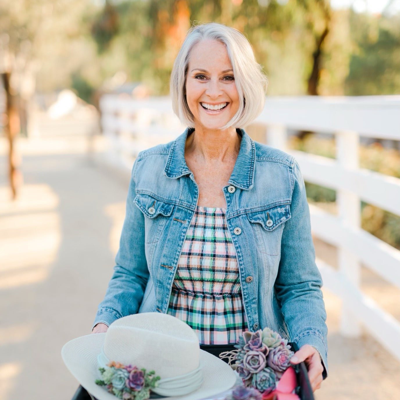 the gardener's guide to succulents Succulent Style, a gardeners guide to growing and crafting with succul